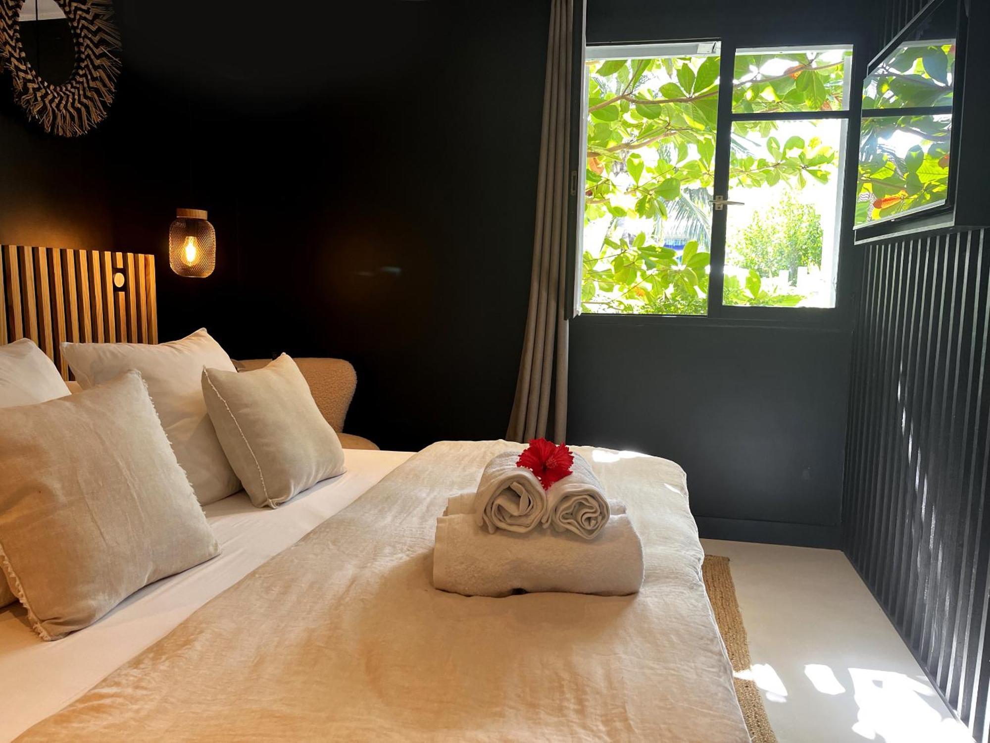 Pomme Cannelle Luxury Suites & Spa Orient Bay Habitación foto